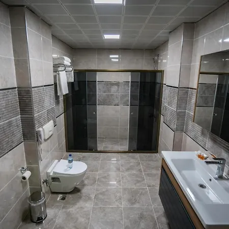 Lion Kizilay Hotel 4*